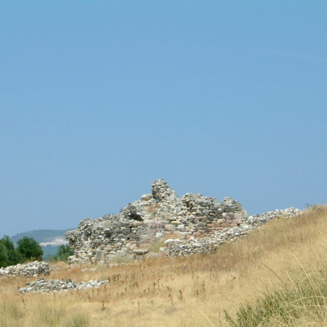 Tower_ruins_Agios_Nikolaos_Chalkidiki_001